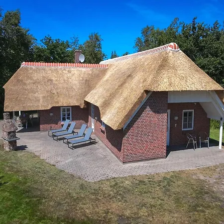 Holiday home Ejvi - 4km From The Sea By Interhome
